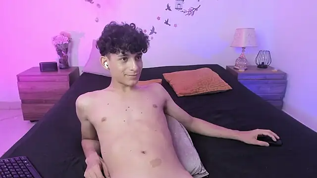 Alazbel8 webcam