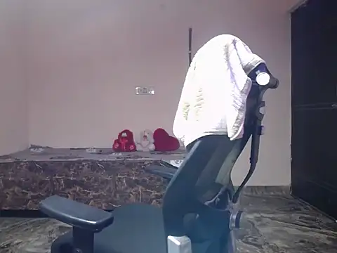 Flirty_Apsara webcam