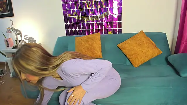 Victoria_Jonness webcam