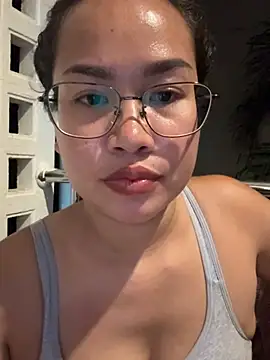 Ponthip webcam
