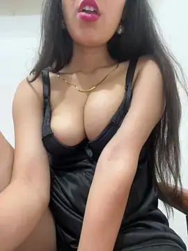 Thirsty_Malika webcam