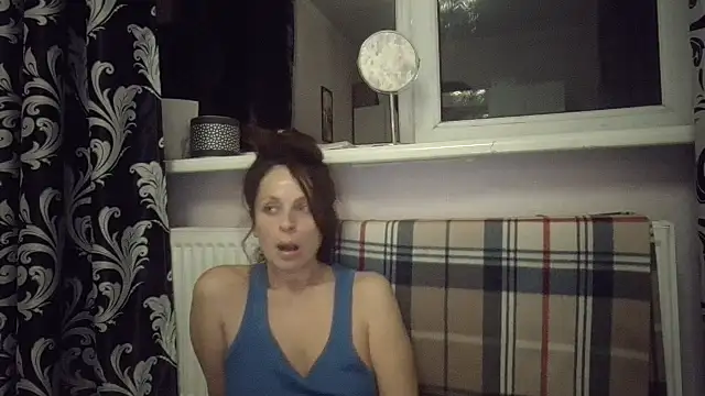 lindastars - LindaStarS's free webcam - UK Sex Cams