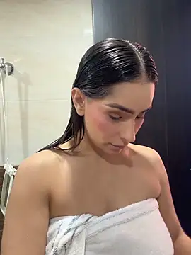 Mau_White webcam