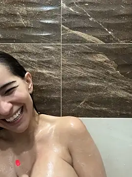 Mau_White webcam