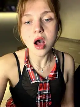 Emaline_Fane webcam
