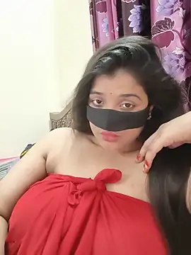 Joya-02 Live Webcam on Stripchat