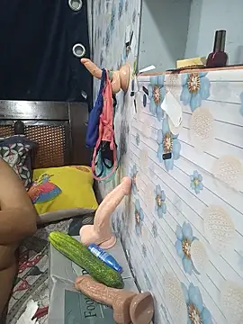 tina8th live cam on StripChat