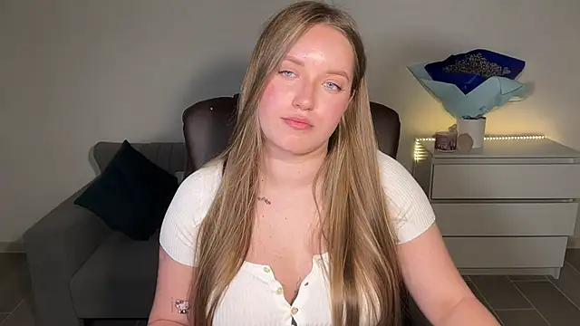 EvaMaddison webcam