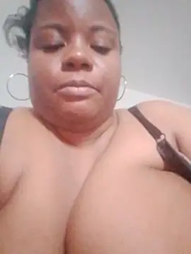 bigtitssxx webcam