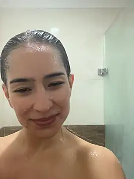 Mau_White webcam