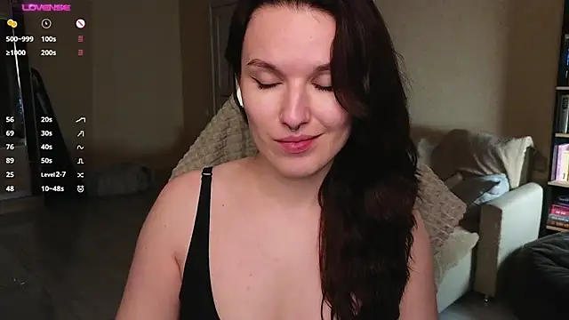 Val_lava live cam on StripChat