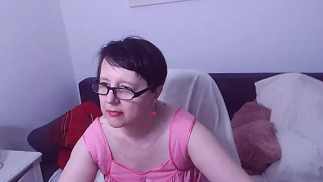 ChristaRose live cam on StripChat