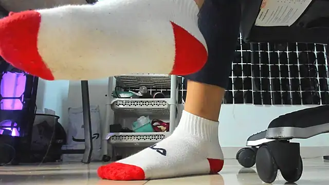 MissAlmaFenix live cam on StripChat