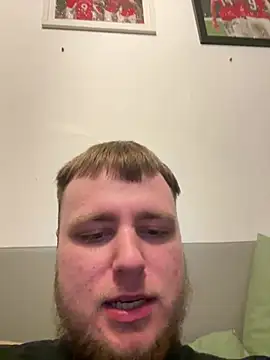 BigDickLiam12 webcam