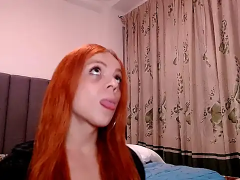 saara_johnson496 webcam