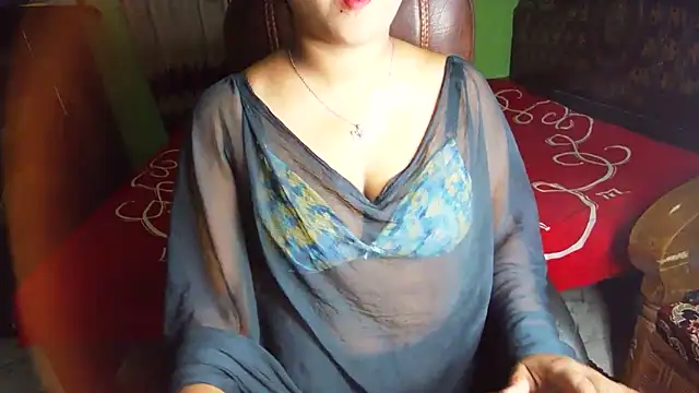 BengaliQueenStar webcam
