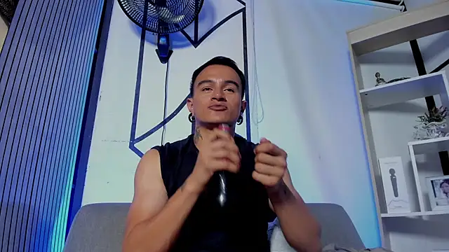 LiamDeep webcam