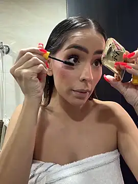Mau_White webcam