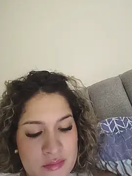 Sara_smiiith211 webcam