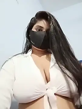 hot-soniya733 (F young) - Boobs Oil in public 🫣😘