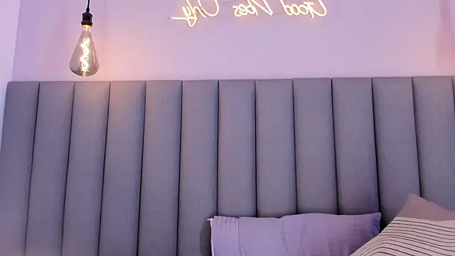 anthonellalux webcam