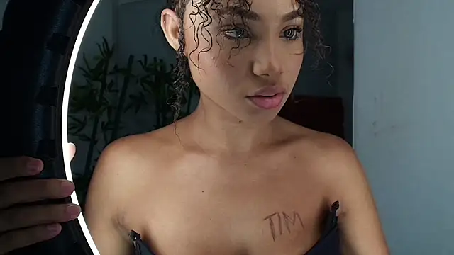 kristyl_paez webcam