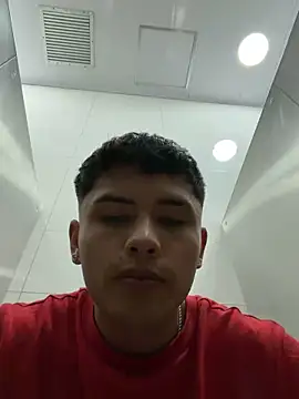 matiaskorn (M young) - SHOW CUM IN THE BATHROOM OF THE GYM