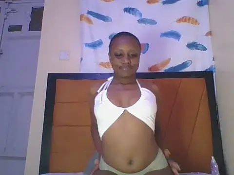 Ellaa_doll webcam