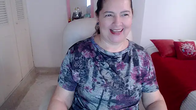 leonela_69 webcam