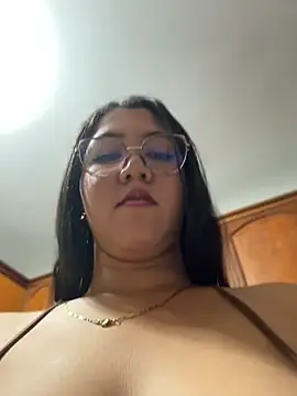 Chloe_Thomsoon_