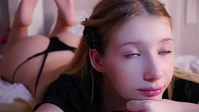 sunnivacovil - SunnivaCovil's free webcam - UK Sex Cams