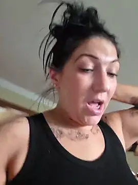 LittleMissEeve webcam
