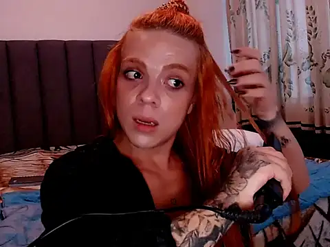 saara_johnson496 webcam