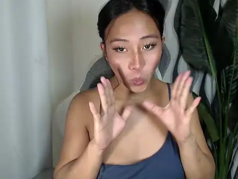 sweetiie_caren webcam