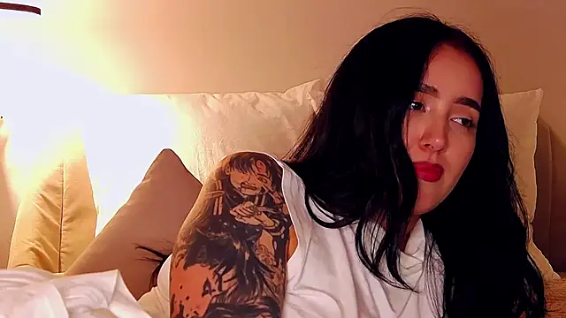 KimKhallifa webcam