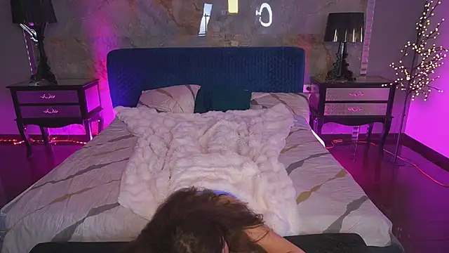 LittleJulii webcam
