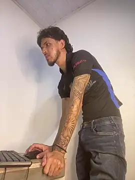 Kriss_Edwards webcam