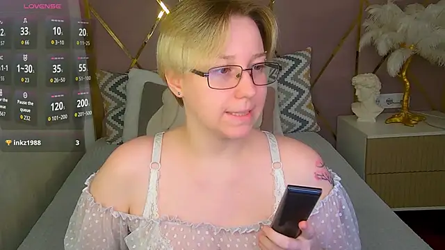 AlexandraGreen webcam