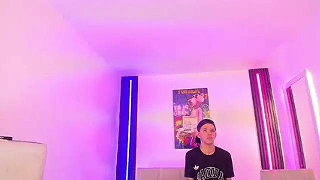 Marcus_and_Tony webcam