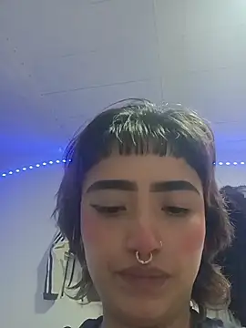 AlexxaAndRileyy webcam