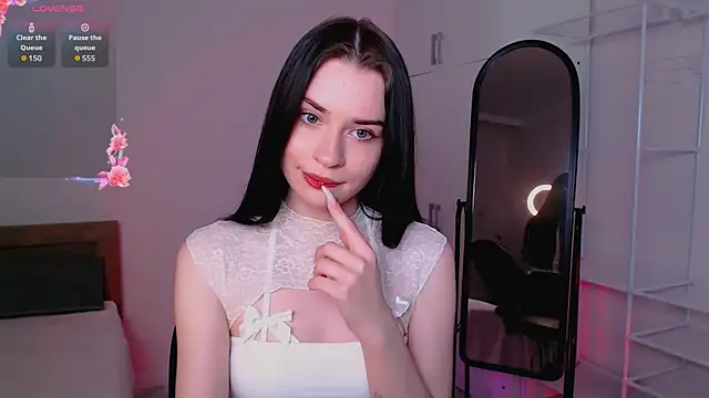 Tina_Charm webcam