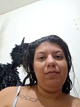 bellatraviesa webcam