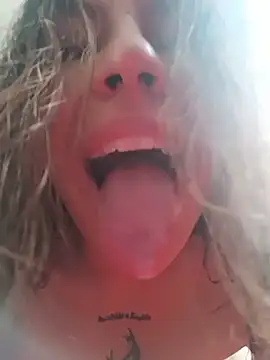 CleoDely webcam