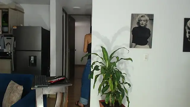 Ferotic_SexAddict webcam