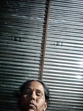 Pooja750 webcam
