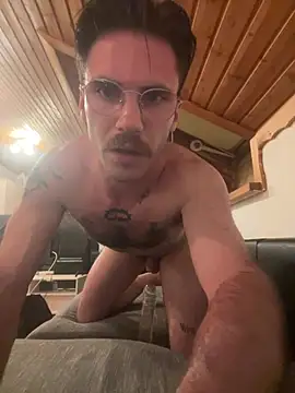 ButtFuckSlut666 webcam