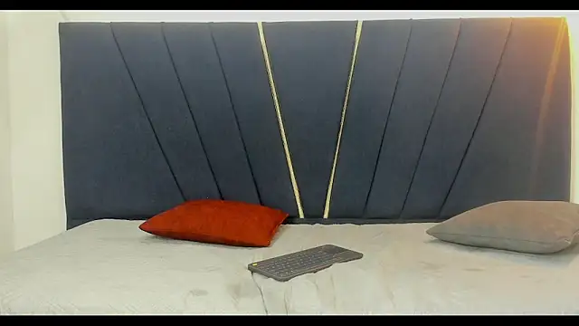 jacob_cum23 live cam on StripChat