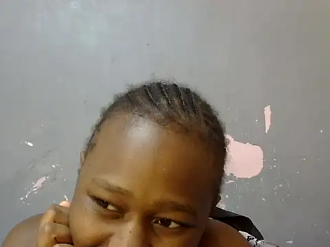 Petite_Ebony10 live cam on StripChat