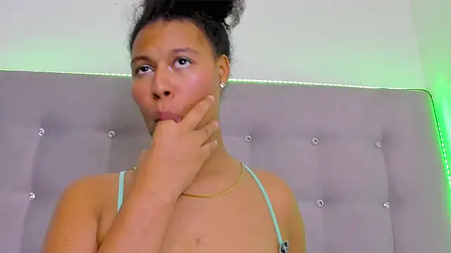 tatianasquirthot live cam on StripChat