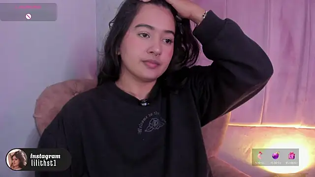 lilithst_ live cam on StripChat